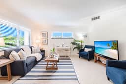 Juno Seaside Retreat - Image 2
