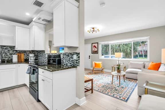 Casa Chic El Cid - Image 1