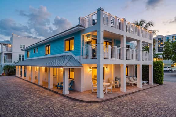 Juno Seaside Retreat - Image 1