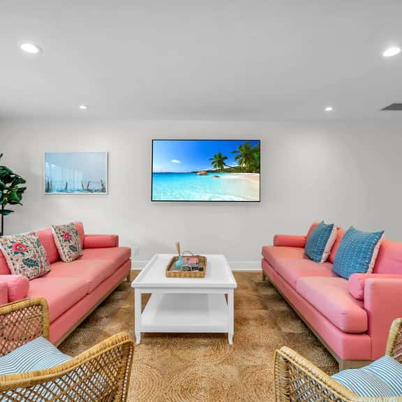 Sunset Serenity Retreat - Image 1