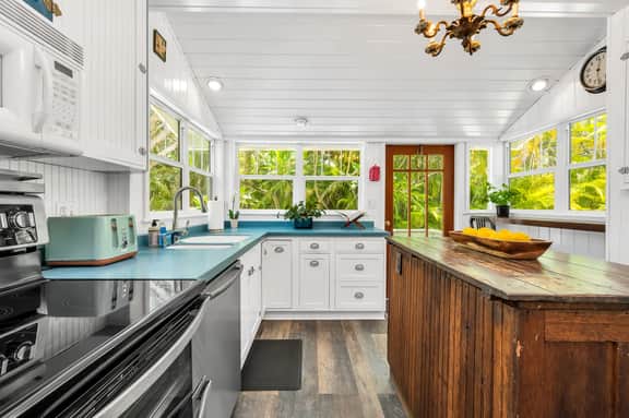 The Seaside Treasure - Image 3